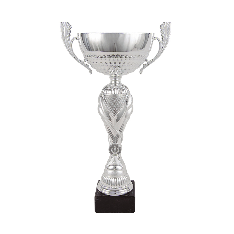 Trofeo Copa clásica con asas y relieve