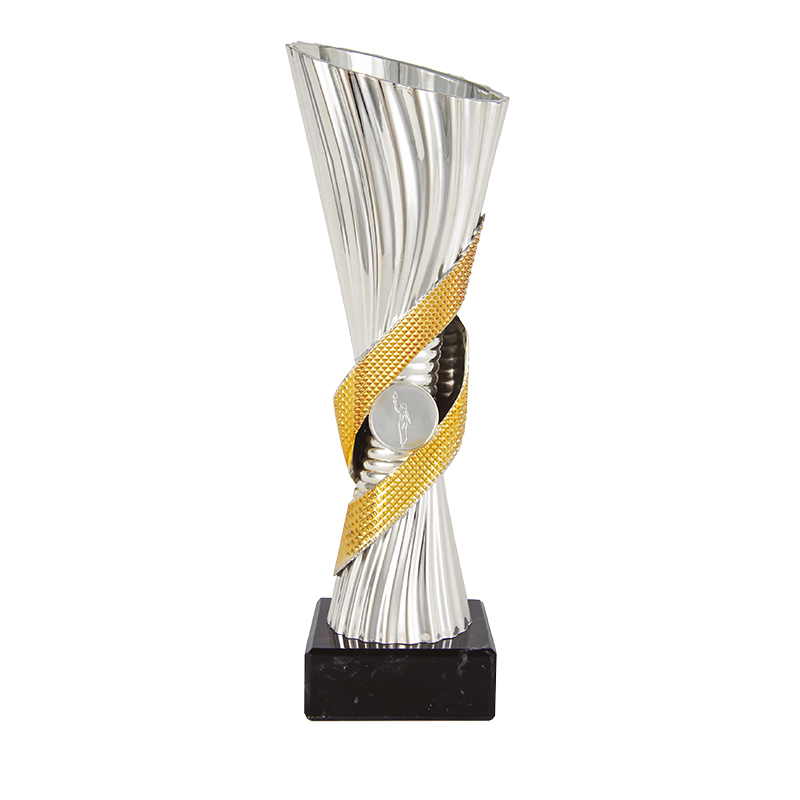 Trofeo Económico de 3 alturas con disco. Ref. 24074