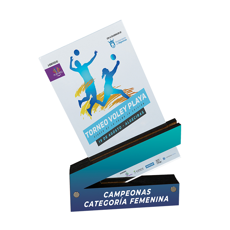 Trofeo TWM14 de madera y metacrilato impreso a todo color